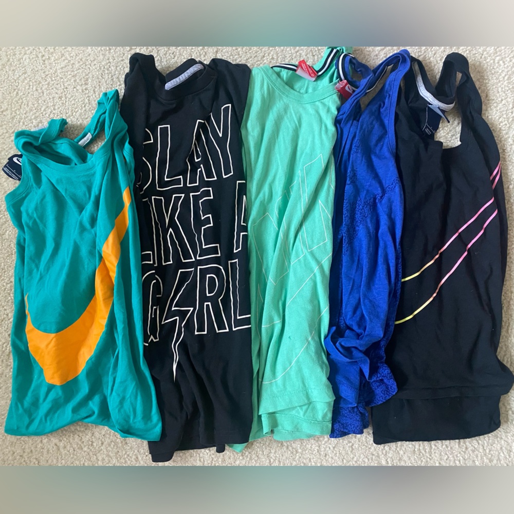 5 for $25 - variety Nike tops